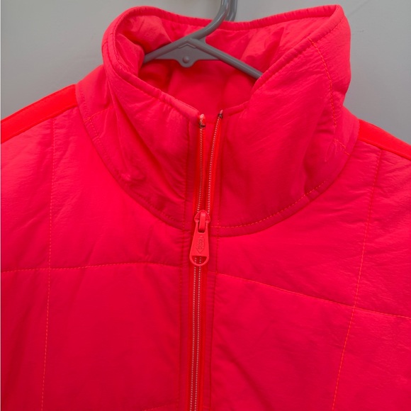 NWT Free People Pippa Packable Puffer in Hot Watermelon, XS - Picture 5 of 14